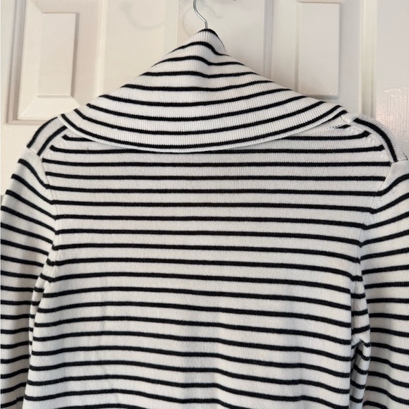 French Connection Black and White Striped Cowl Neck Sweater Size Medium - Picture 5 of 7